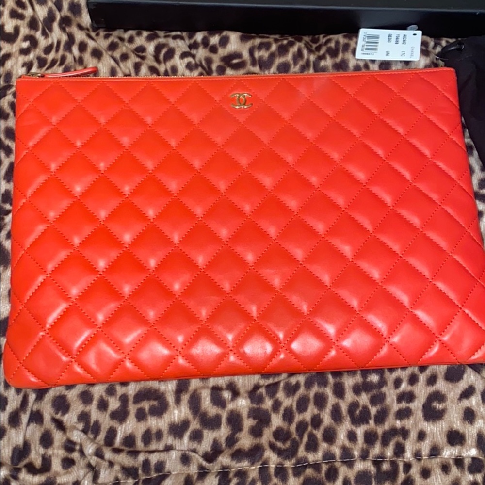 Chanel clutch